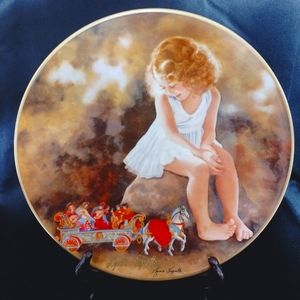 "Music for a Queen" Magic People Series Decor Plate by Lynn Lupetti 1982